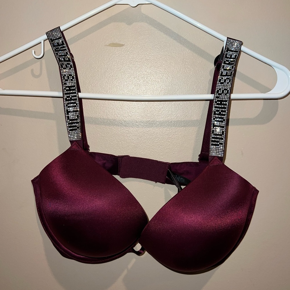 NWT Victoria’s Secret Bombshell Push Up Rhinestone 34D Bra